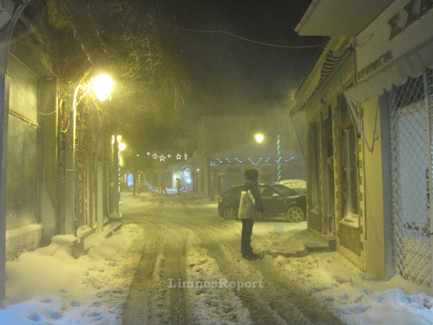 Η χιονισμένη Μύρινα της Λέσβου σε ένα μοναδικό φωτορεπορτάζ - Φωτογραφία 16