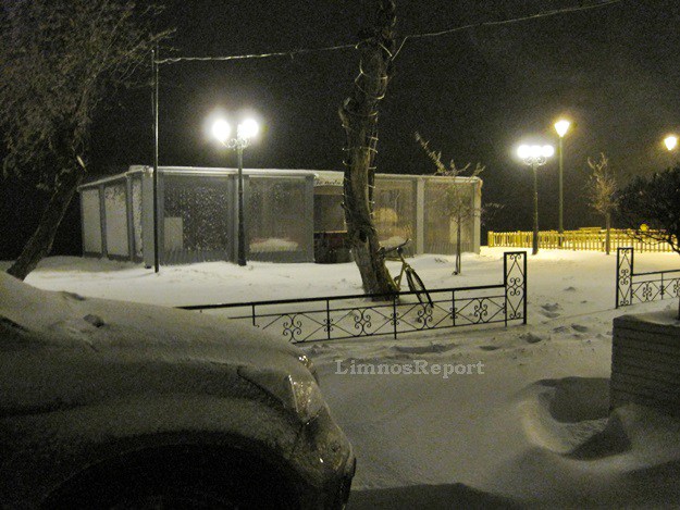 Η χιονισμένη Μύρινα της Λέσβου σε ένα μοναδικό φωτορεπορτάζ - Φωτογραφία 31