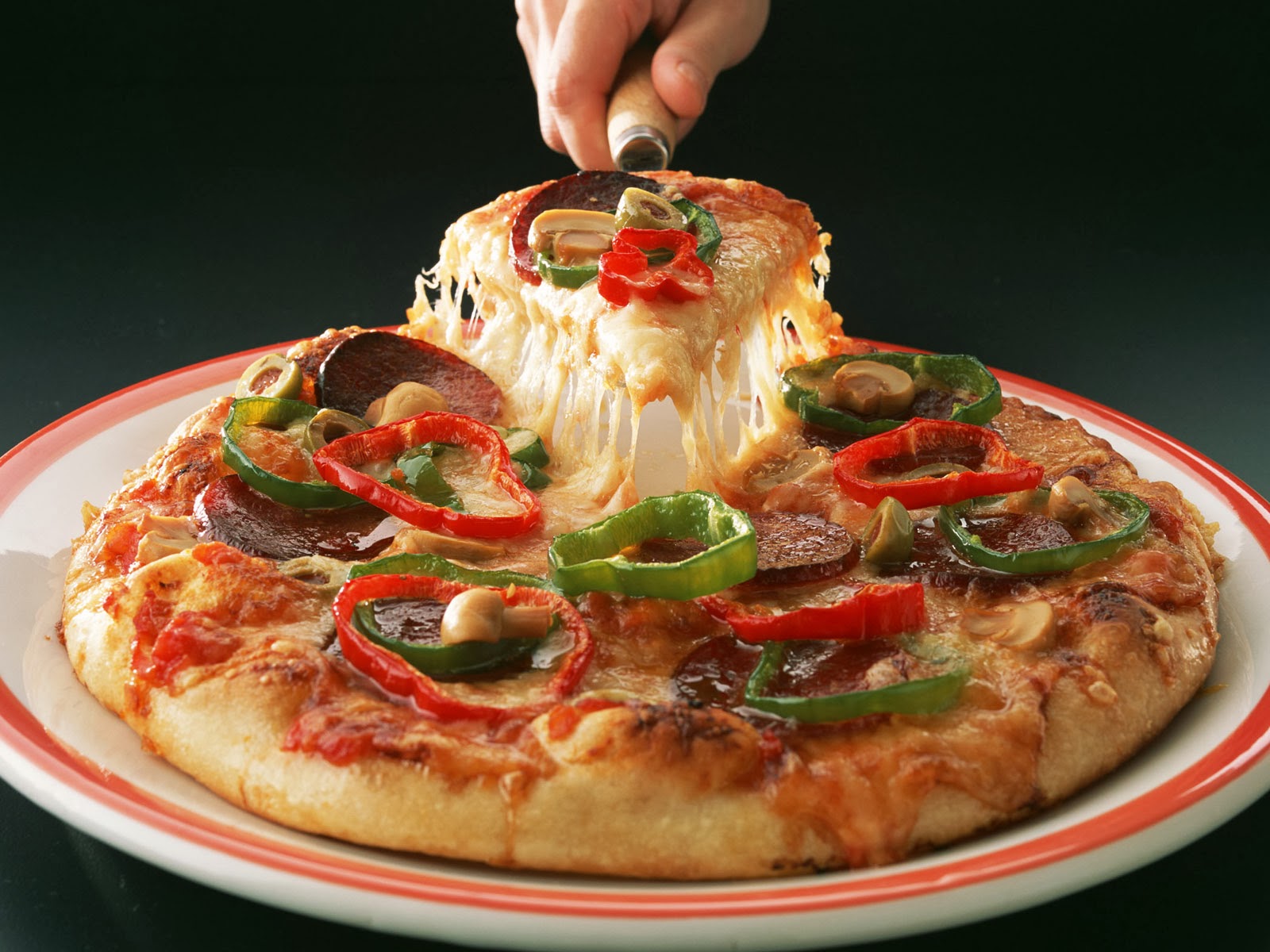 9 ενδιαφέροντα στοιχεία που ίσως δεν γνωρίζατε για την πίτσα - Φωτογραφία 1