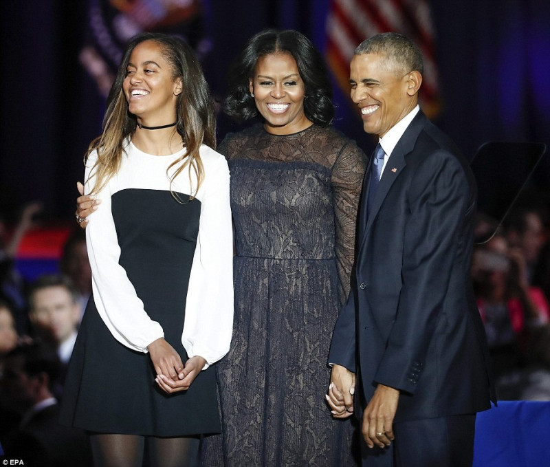 Ο ύμνος αγάπης του Ομπάμα στη Μισέλ: Ξέσπασε σε δάκρυα στην αποχαιρετιστήρια ομιλία του [photos+video] - Φωτογραφία 11
