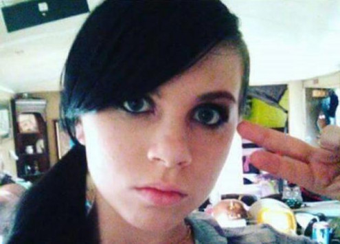 Σοκ από την 12χρονη που αυτοκτόνησε ζωντανά στο facebook! - Πριν την είχε κακοποιήσει σεξουαλικά ο πατριός της! - Φωτογραφία 1