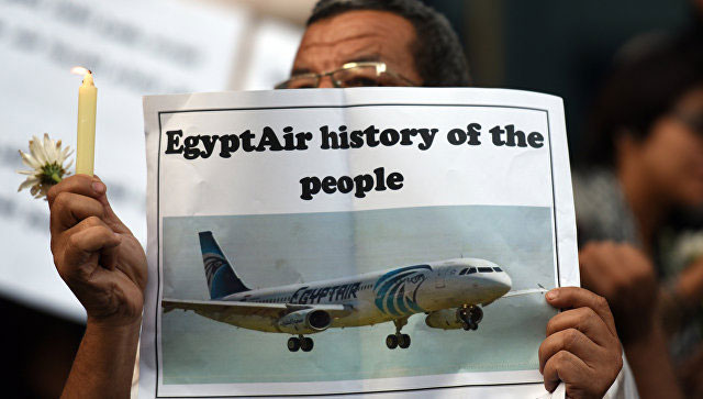 Η Apple αρνείται οποιαδήποτε εμπλοκή στην πτώση του αεροπλάνου των EgyptAir - Φωτογραφία 1