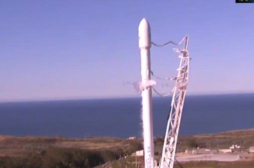 Επιτυχής εκτόξευση του πυραύλου Falcon 9 για τη SpaceX [video] - Φωτογραφία 1