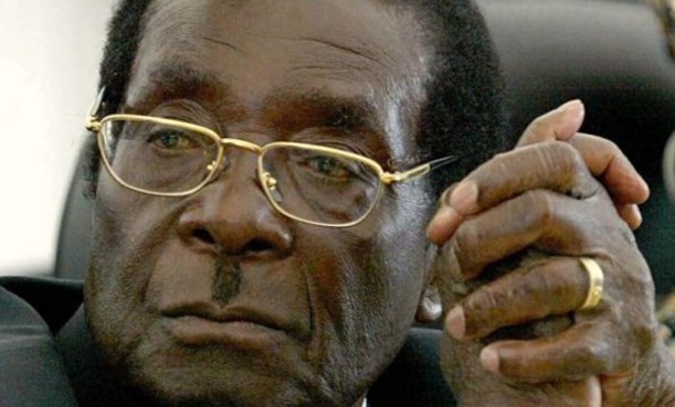 Χειροπέδες σε πάστορα γιατί «προφήτευσε» τον θάνατο του προέδρου της Ζιμπάμπουε - Φωτογραφία 1