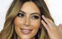 Η αμήχανη στιγμή που ούτε η Kim Kardashian θυμάται το βάρος του δαχτυλιδιού των αρραβώνων της