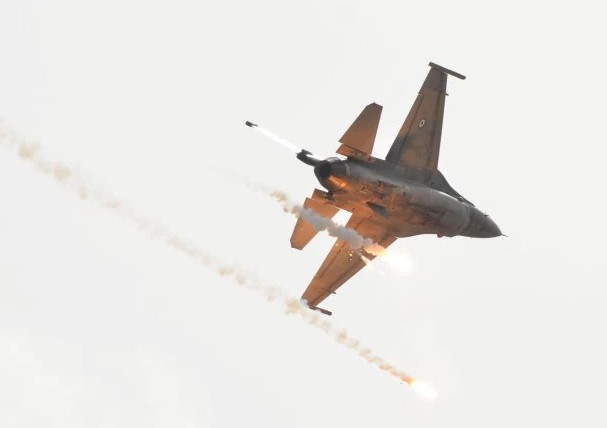 Ατύχημα F-16 στον Άραξο: Πώς έγινε, τι ζημιά έπαθε; Θα ξαναπετάξει; - Φωτογραφία 1