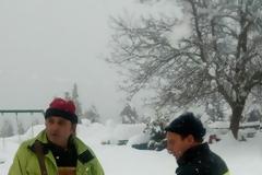 Η πυροσβεστική υπηρεσία πήγε τρόφιμα σε αποκλεισμένο κάτοικο στην ορεινή Ναυπακτία
