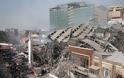 Δεκάδες νεκροί σε φλεγόμενο ουρανοξύστη που κατέρρευσε