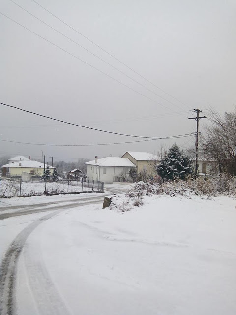 «Χτύπησε» και στην Ξάνθη ο ΒΙΚΤΩΡ - Χιόνια σε βουνό και θάλασσα και κλειστά σχολεία - Φωτογραφία 12