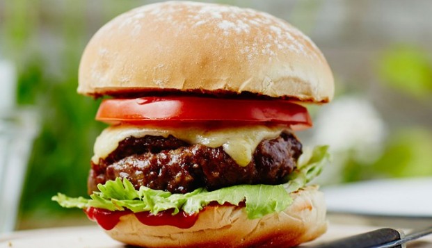 Το μυστικό για το τέλειο σπιτικό burger - Φωτογραφία 1