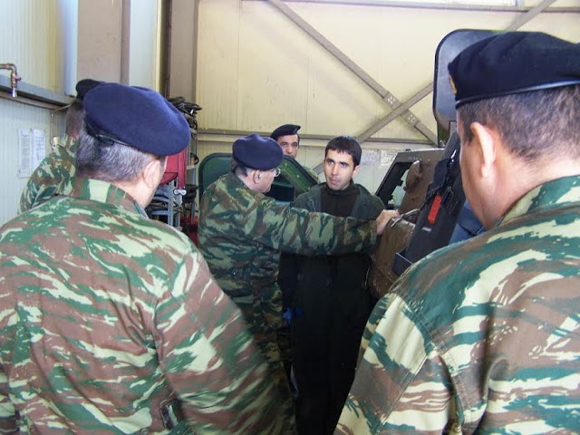 Επίσκεψη του νέου Διοικητή 1ης Στρατιάς Αντιστρατήγου Δημόκριτου Ζερβάκη στην ΠΕ της 8ΗΣ Μ/Π ΤΑΞ - Φωτογραφία 4