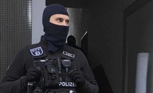 Η γερμανική αστυνομία συνέλαβε ύποπτο για τρομοκρατική επίθεση - Φωτογραφία 1