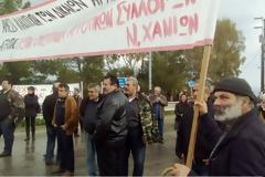 Αγρότες παραμένουν στο μπλόκο στα Χανιά - Επ αόριστον η κινητοποίηση