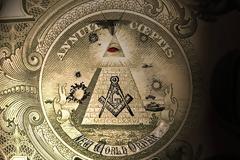 Προκαλεί σύγχυση.. Υψηλόβαθμο μέλος των Illuminati για 47 χρόνια αποκαλύπτει τα πάντα για όσα έχουν σχεδιαστεί για τα επόμενα χρόνια!