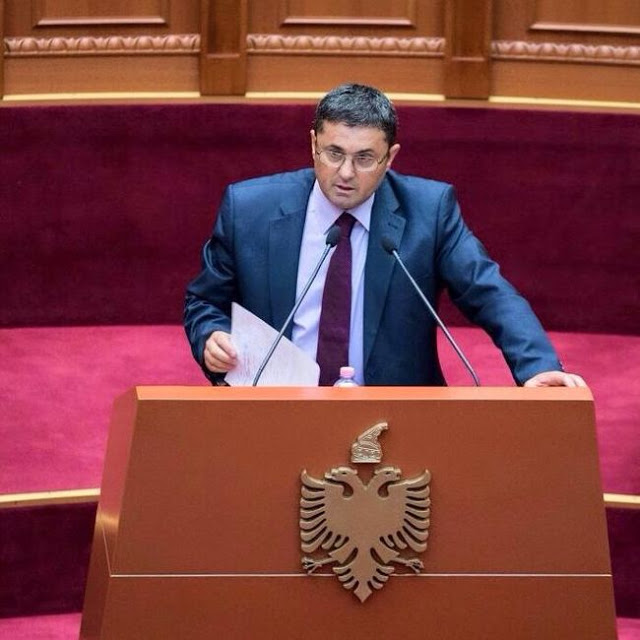 Αλβανός βουλευτής: Οι Έλληνες είναι ΡΑΤΣΙΣΤΕΣ και... - Φωτογραφία 3