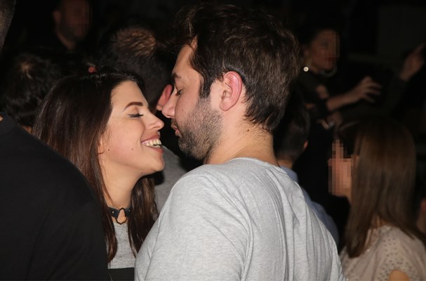 Είναι επίσημο! Αυτό είναι το νέο ζευγάρι της ελληνικής showbiz - Φωτογραφία 2