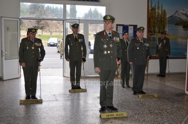 Ο Ταξίαρχος Γεώργιος Υφαντής παρέλαβε τη διοίκηση της 4ης Μεραρχίας Πεζικού (pics,vid) - Φωτογραφία 14