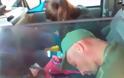 Ζευγάρι λιπόθυμο από ναρκωτικά μέσα σε αυτοκίνητο με 2 μωρά στο πίσω κάθισμα