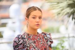 Η Adele Exarchopoulos τώρα και μοντέλο