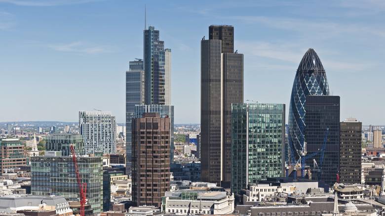 Πολύφερνες νύφες οι τράπεζες του Λονδίνου - Φωτογραφία 1