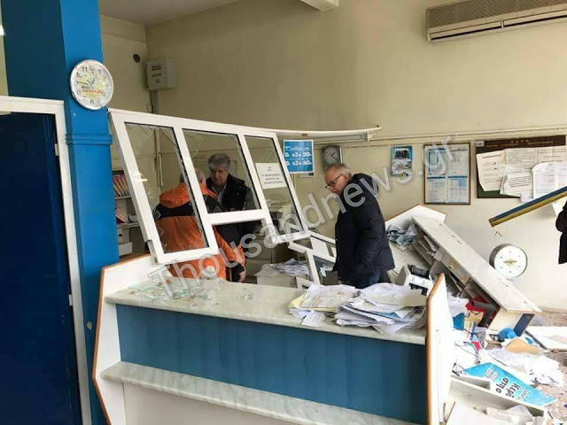 Ληστές μπούκαραν με τζιπ στα ΕΛΤΑ στη Μαυροθάλασσα Σερρών και άρπαξαν το χρηματοκιβώτιο - Φωτογραφία 2