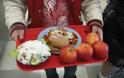Κυλικειάρχες Θεσσαλονίκης: Λάθος η διανομή γευμάτων σε όλους τους μαθητές