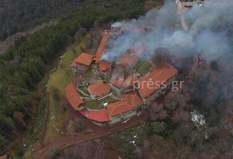 Πατρινή μαθηματικός η Ηγουμένη της Ι.Μ. Βαρνάκοβας που καταστράφηκε από τη χθεσινή πυρκαγιά - Φωτογραφία 1