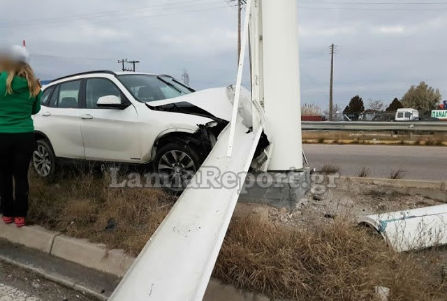 Λαμία: Απογειώθηκε και καρφώθηκε στην κολόνα - Φωτογραφία 6