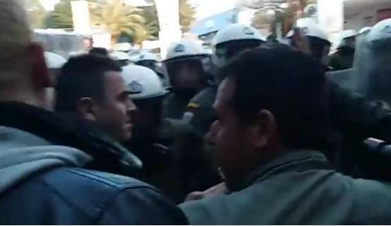 Επεισόδια με αγρότες και αστυνομία στη Θεσσαλονίκη [video] - Φωτογραφία 1
