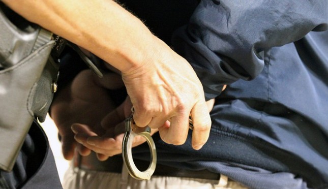 Συνελήφθησαν 29 Έλληνες και ένας Γεωργιανός για τις «κόντρες» στη Βάρκιζα - Φωτογραφία 1