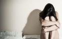 Συνελήφθη 25χρονη που εξανάγκαζε 17χρονη σε πορνεία