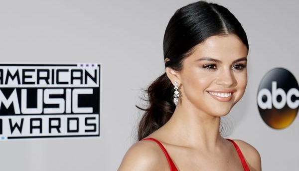 Η Selena Gomez επιστρέφει μουσικά με συνεργάτες - έκπληξη - Φωτογραφία 1