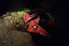 ΠΑΤΡΑ: Συγκλονιστικές εικόνες από τον απεγκλωβισμό οδηγού λίγο πριν πέσει σε χαράδρα
