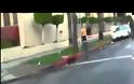 Γυναίκα που είναι τύφλα από το μεθύσι 