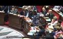 Θύμα σεξιστικών πειραγμάτων Γαλλίδα βουλευτινα!