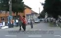 VIDEO: Στέκεστε πίσω από άλογο; Την βάψατε!
