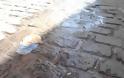 Ξάνθη: Τρέχει, τρέχει το νερό στο… πλακόστρωτο! [video]