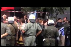 Τι συμβαίνει στη Θεσσαλονίκη; Οι στρατιώτες έχουν παραταχθεί δίπλα από τους αστυνομικούς!