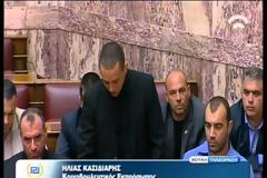 Στη βουλή η μήνυση της Χρυσής Αυγής κατά Βενιζέλου και Παπακωνσταντίνου [video]