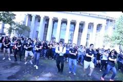 Οι Φοιτητές του Πανεπιστημίου ΜΙΤ χορεύουν Gangnam Style (Video)