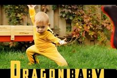 Dragon Baby: Το μωρό Bruce Lee που σαρώνει στο διαδίκτυο - BINTEO