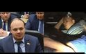 Θα τρίβετε τα όμορφα... ματάκια σας: Υπουργός και ξανθιά υπάλληλος υμίγυμνοι και μεθυσμένοι σε κρατικό όχημα [video]