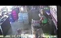 Βίντεο - σοκ: Ληστής πυροβολεί εν ψυχρώ ιδιοκτήτη κάβας στο Π. Φάληρο