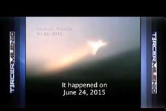 ΣΟΚΑΡΙΣΤΙΚΟ ΒΙΝΤΕΟ! Περίεργη οντότητα μετατρέπεται σε σταυρό πάνω από την Κριμαία [video]