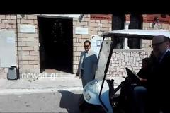 Τελευταίο αντίο στο Μάνο Αντώναρο - Συντετριμμένος ο αδερφός του