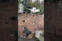 Βίντεο«Πνίγηκαν» τα βόρεια προάστια από τη σφοδρή κακοκαιρία