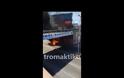 ΙΧ αυτοκίνητο τυλίχτηκε στις φλόγες το πρωί στα Σίδερα Χαλανδρίου [video]