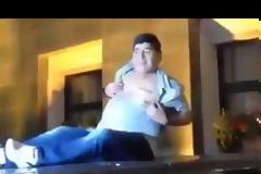 Το τερμάτισε ο Μαραντόνα! – Ανέβηκε «τύφλα» στο μεθύσι σε τζιπ, ξεγυμνώθηκε κι άρχισε να… τσιμπιέται [Video]