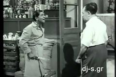 Το ελληνικό προϊόν που ξεκίνησε από τον πάγκο του μπακάλη και μπήκε σε όλα τα σπίτια -  Η βιοτεχνία από το Κουκάκι που απέκτησε ένα από τα πιο ισχυρά brand στη χώρα [photos+video]