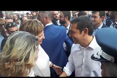 Στην ΕΚΑΜ ο Τσίπρας: Το ξίφος και το κοπλιμέντο σε Γεροβασίλη - Παπακώστα (ΦΩΤΟ & VIDEO)